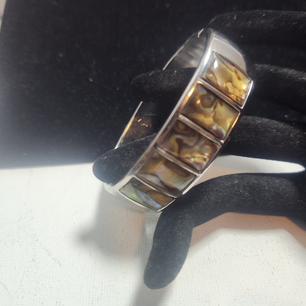 Abalone Shell Inlay‎ Hinged Bangle Bracelet Silver Tone Iridescent Cuff